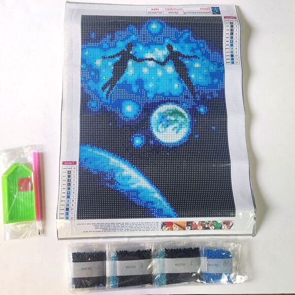 5D Diamond Painting Two Figures Floating In Space QF209 - Picture 1 of 3